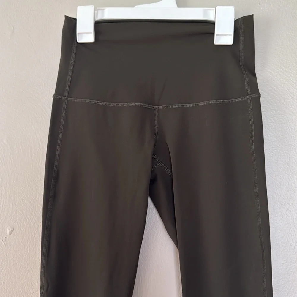 Lululemon olive green wunder unders crop 4 - Picture 2 of 6